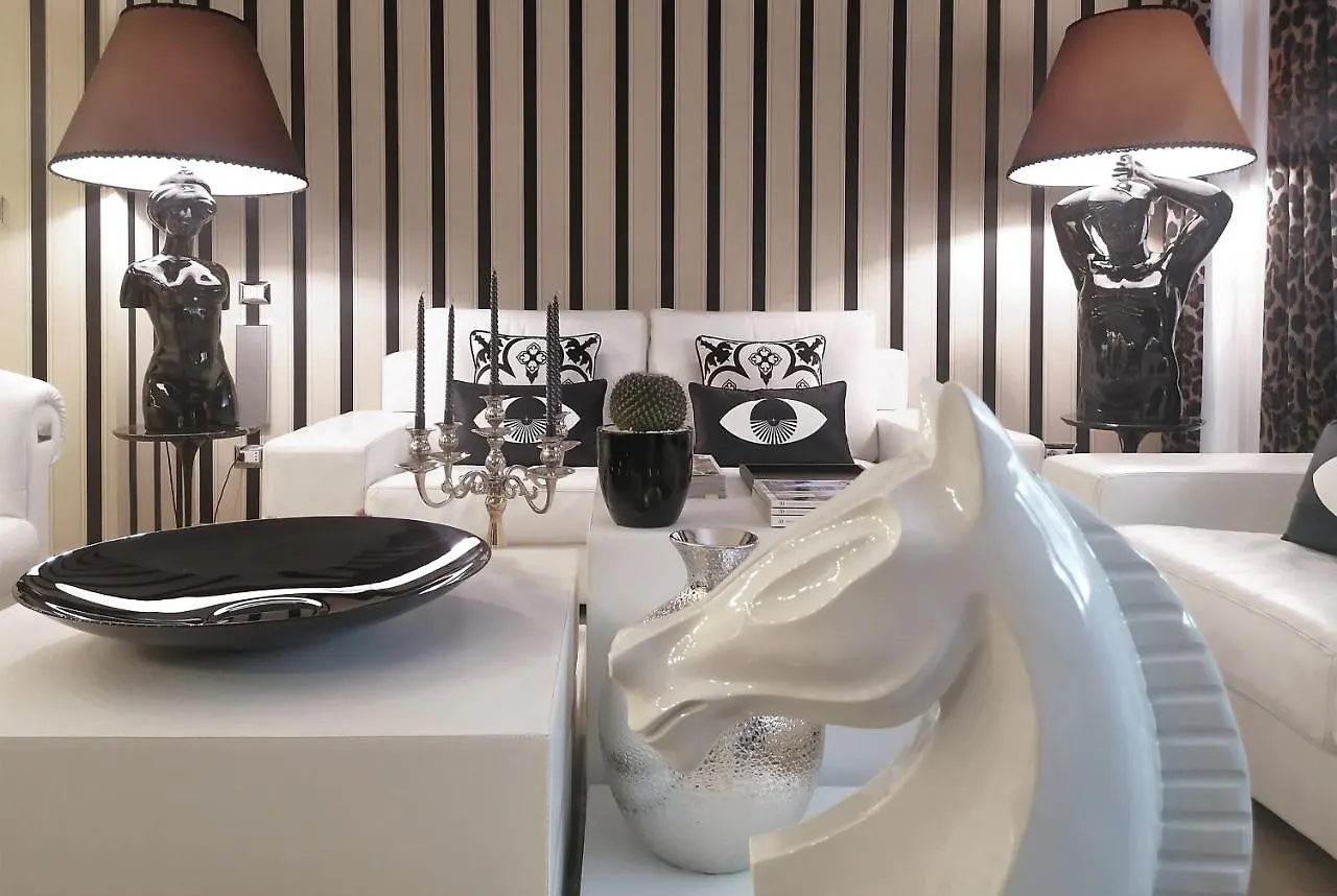Manner House - Milan Centre, Lux Experience, Supreme Design, Extraordinary - Porta Venezia, Corso Buenos Aires Area Apartment 0*,  Italy